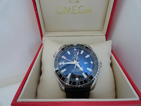 Omega Seamaster GMT replica watch